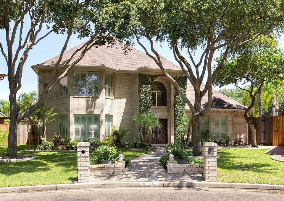 1st image of 205 E Xenops Ave