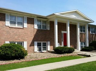 2230 68th St APT 5, Windsor Heights, IA 50324