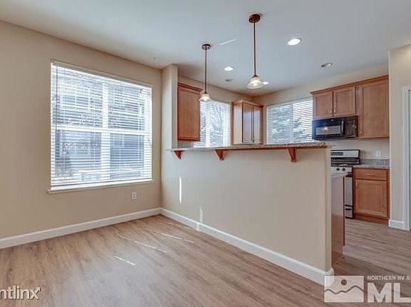 3rd image of 4901 Bougainvillea Dr