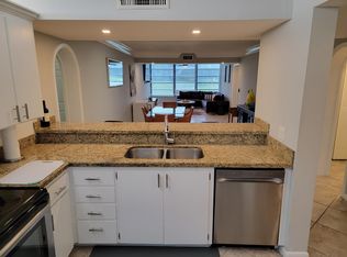 3540 Whitehall Dr APT 106, West Palm Beach, FL 33401
