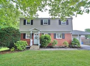 2170 Barrington Rd, Bethlehem, PA 18018