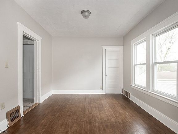5th image of 4409 Bucyrus Ave