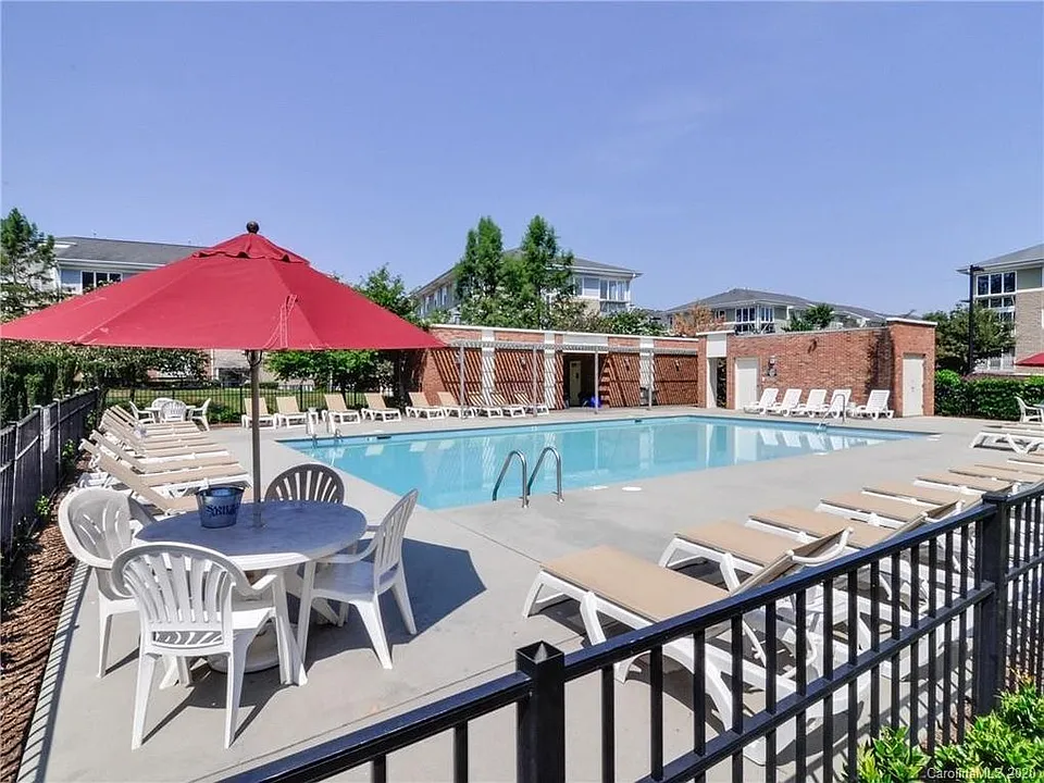 609 Raphael Pl