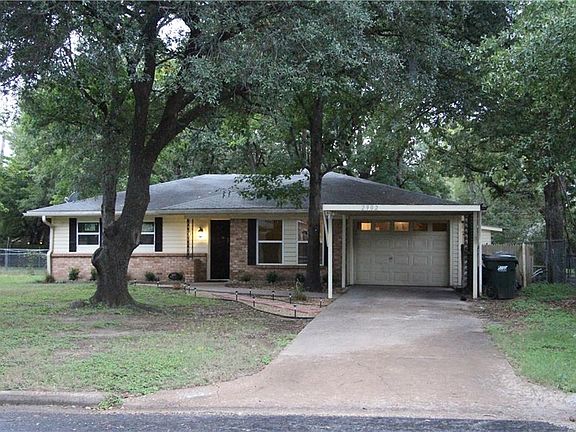 3rd image of 2902 Williams Dr