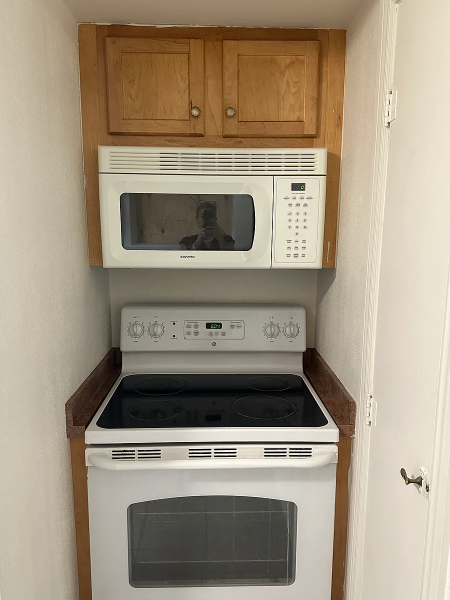 Building Photo - 96 Concord Dr #2