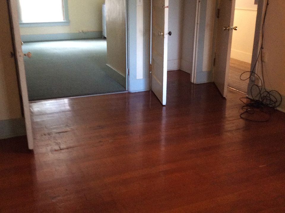 1st image of 600 NE Maiden Ln APT 10