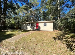 1560 Greenlawn Dr, Mobile, AL 36605