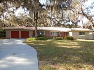 331 Sunnyside Rd, Temple Terrace, FL 33617