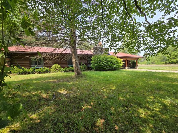 5193 N County Road 403, Newberry, MI 49868