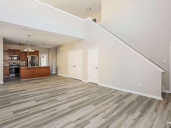 5th image of 808 Georgia Oak Ln