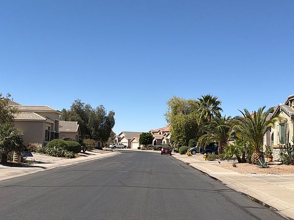 5th image of 43890 W Knauss Dr
