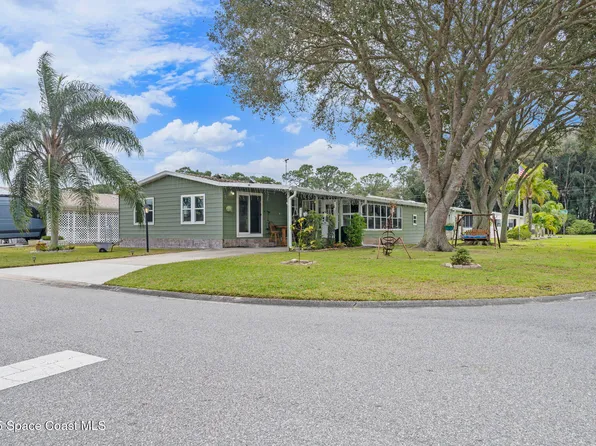 345 Avocado Dr, Barefoot Bay, FL 32976