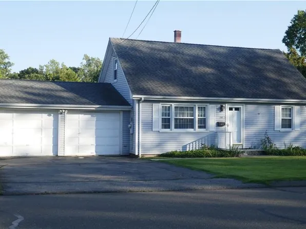 137 Old Stratfield Road, Fairfield, CT 06825
