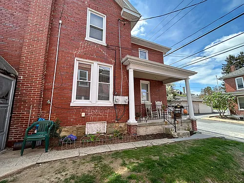 23 N Poplar St #101 Photo 1 23 N Poplar St #101 Photo 1