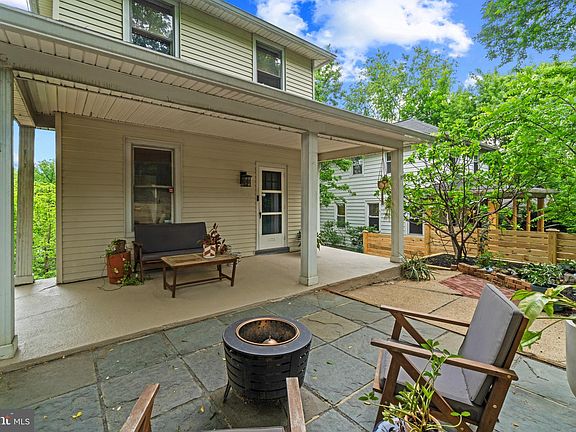 2nd image of 2273 Park Hill Ave