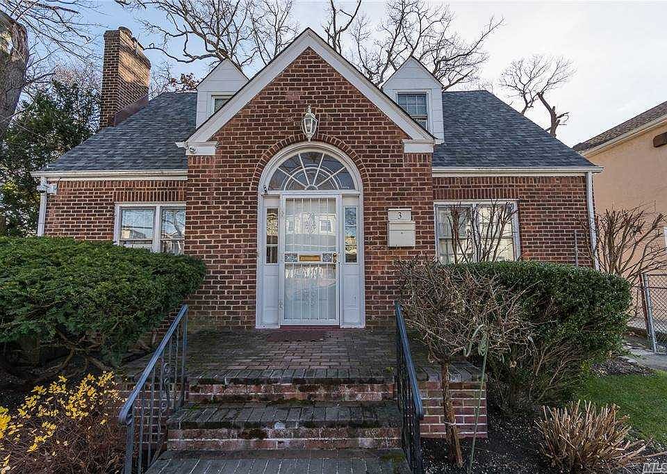 1st image of 3 Ives Ct