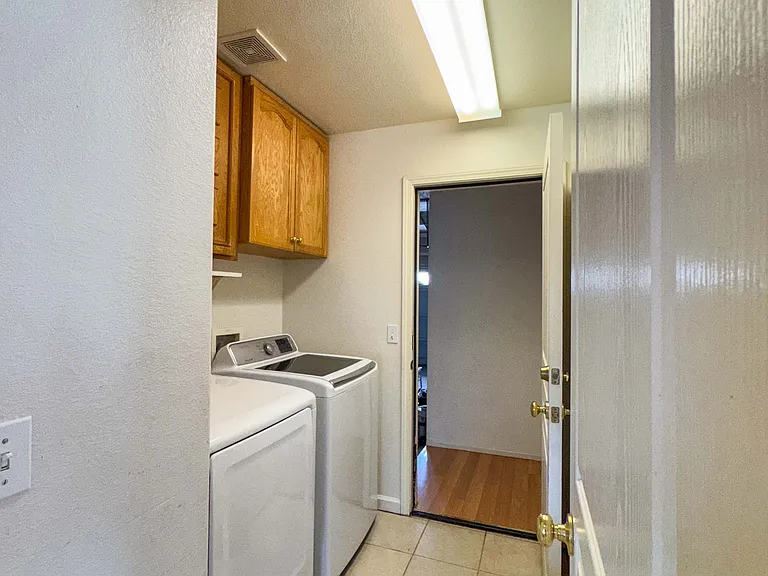 1806 Daniels St — Photo 7