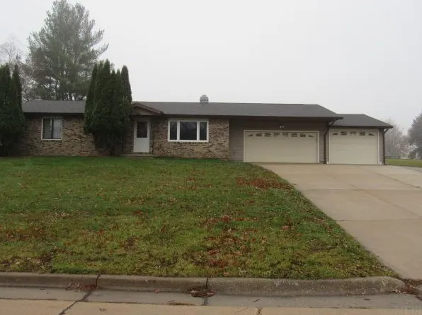 150 Park Blvd, Monticello, IA 52310