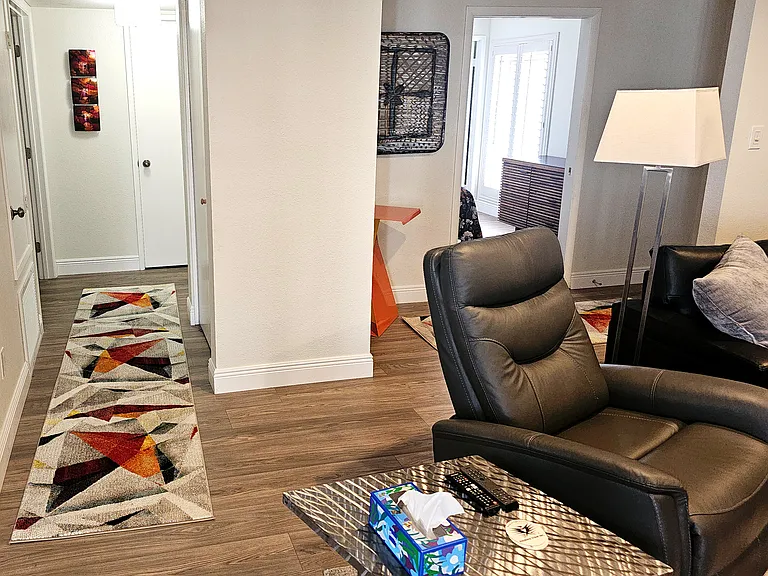5209 N 24th St #201 — Photo 5