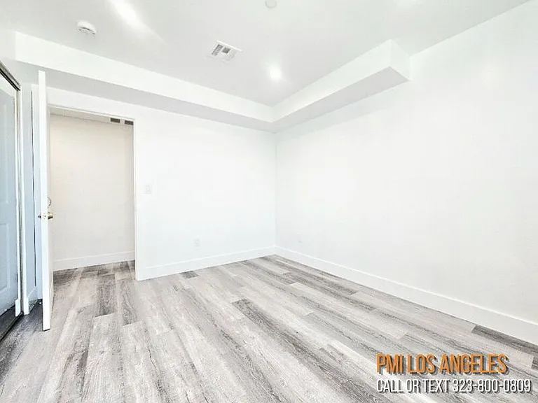 2855 Cincinnati St #6 — Photo 5