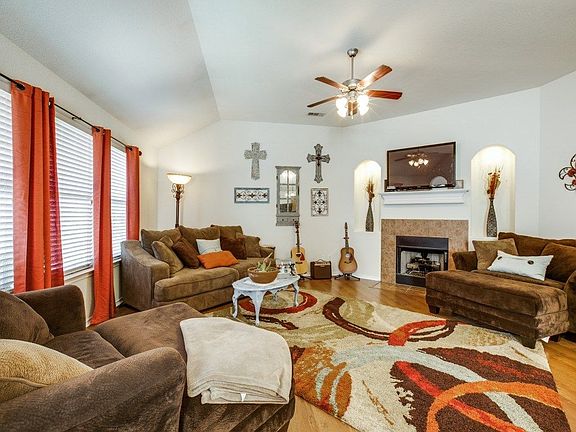5th image of 6705 Chalk River Dr