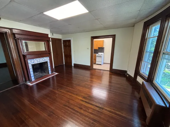 190 Broad St #2, New London, CT 06320