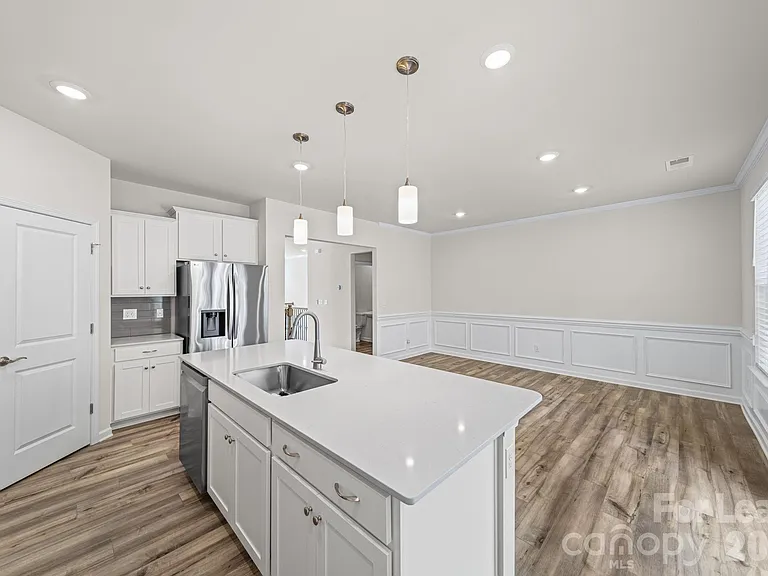 1104 Bandon Dr — Photo 14