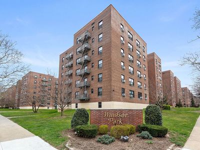 73-11 210th St #6P, Queens, NY, 11364