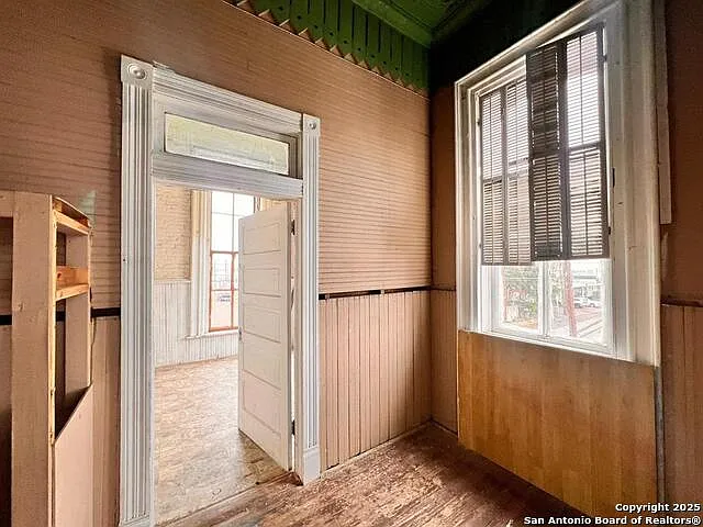 520 Davis Ave #B — Photo 9
