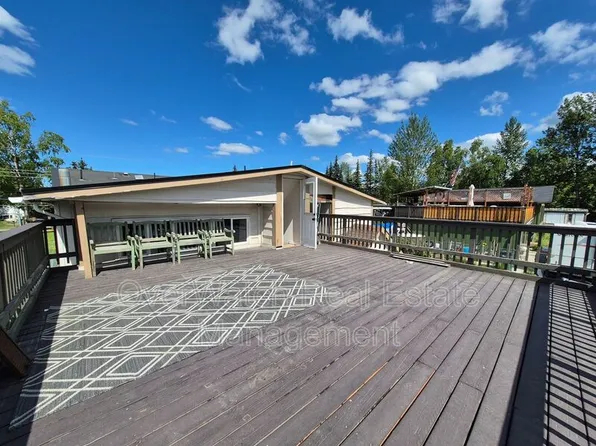 8331 E 6th Ave APT A, Anchorage, AK 99504