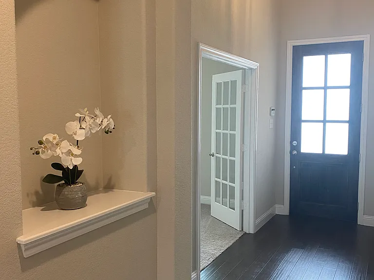 209 Johnson St — Photo 11