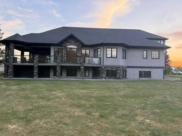 2120 E 18th Ave, Delburne, AB T0M 0V0