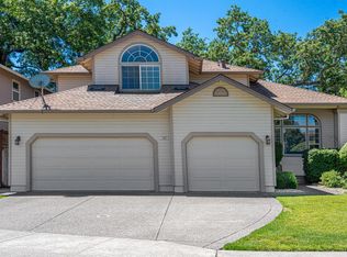 580 Peppertree Dr, Windsor, CA 95492