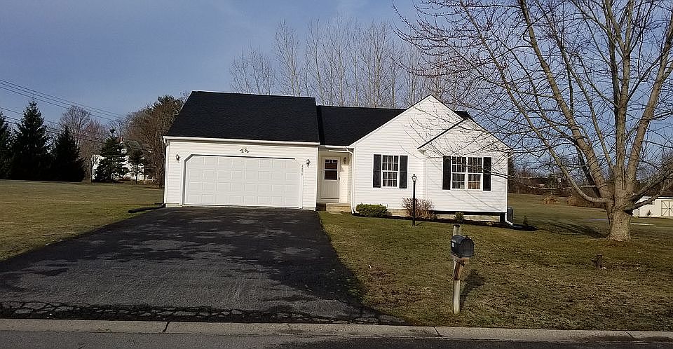 1st image of 7899 Rose Court Dr
