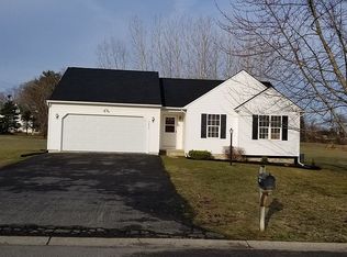 7899 Rose Court Dr, Cicero, NY 13039