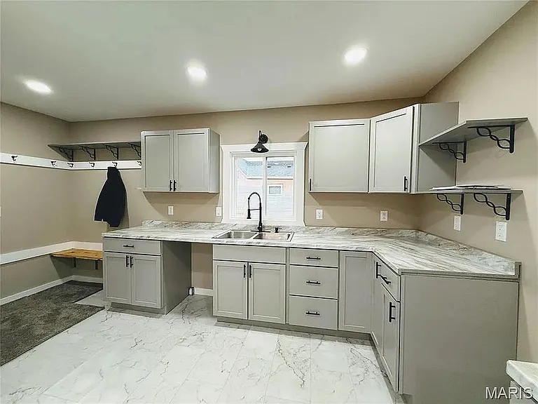 120 W Caldwell St — Photo 10