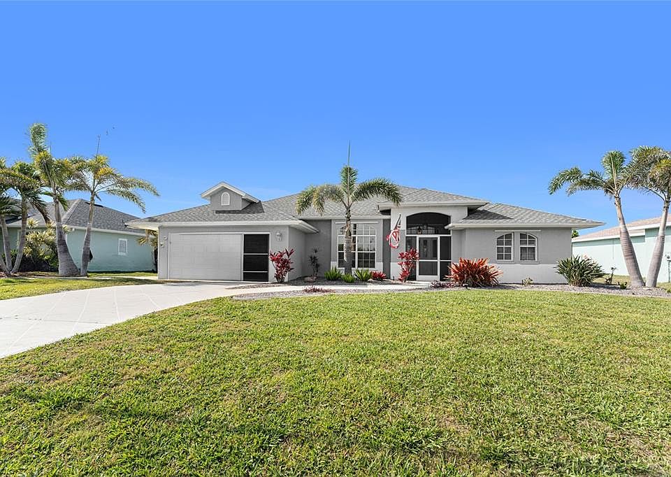 1st image of 431 Rotonda Cir