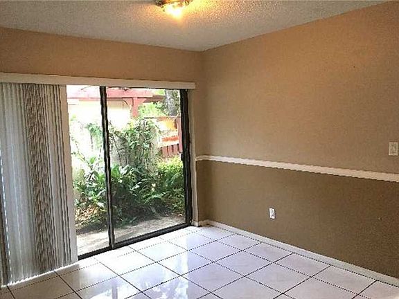3rd image of 600 NW 210th St #10128