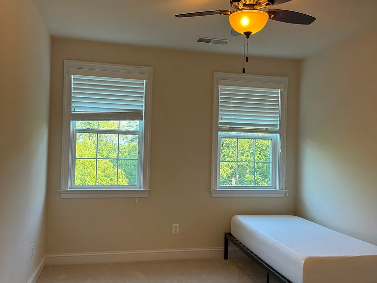 42568 Autumn Glory Ter — Photo 20