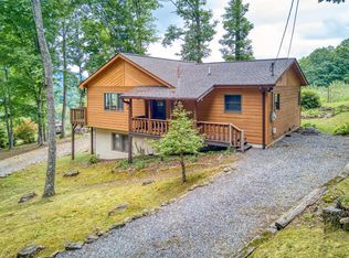 361 Hunt Estates Dr, Waynesville, NC 28786