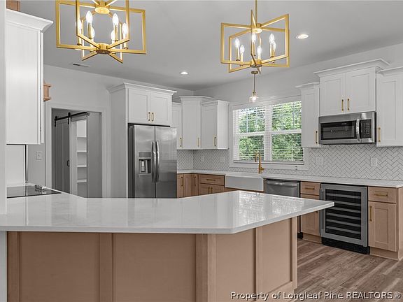 4th image of 115 Myrtle Oak Dr