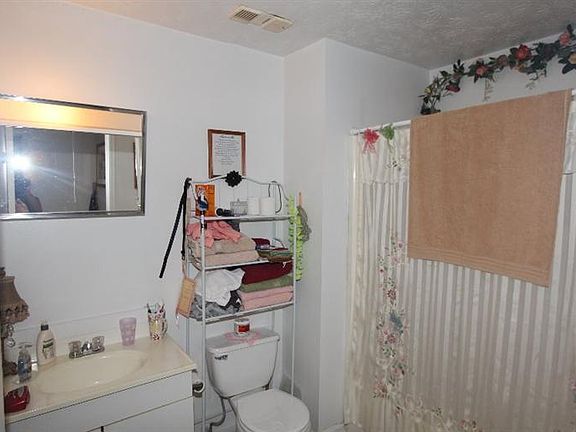 5th image of 3653 River Park Dr