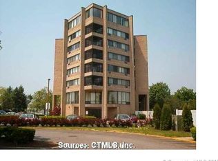 140 Captain Thomas Blvd UNIT 304, West Haven, CT 06516