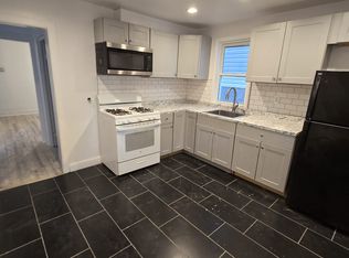 14 Triton Ter, Newark, NJ 07104