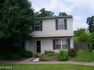2182 Mager Dr, Herndon, VA 20170
