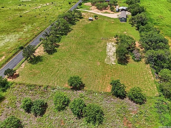 5th image of 21037 TOUDOUZE RD