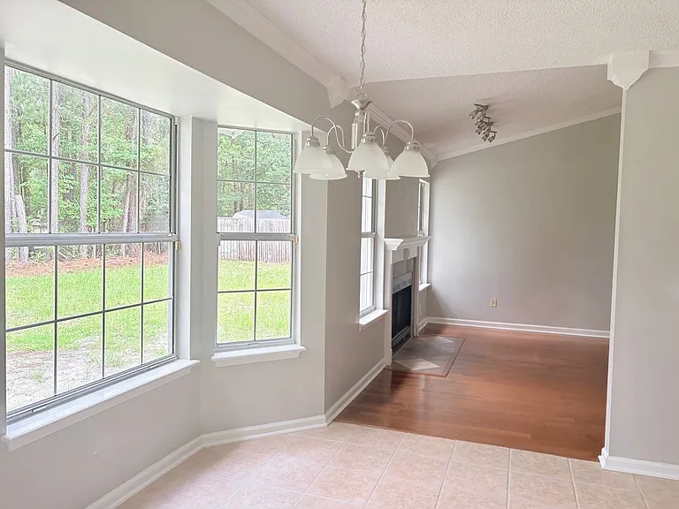 236 Woodbridge Rd — Photo 16