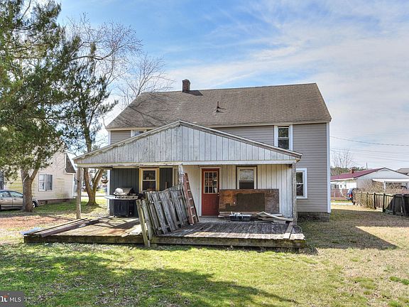 3rd image of 804 Moore St #804 & 806