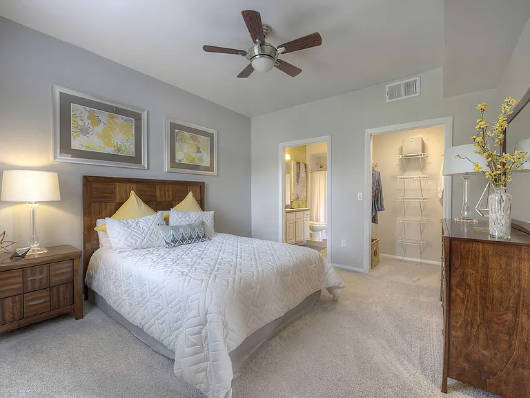 Manzanita Gate Apartments — Photo 7