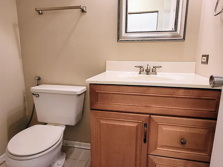 216 Ivy Ct — Photo 9